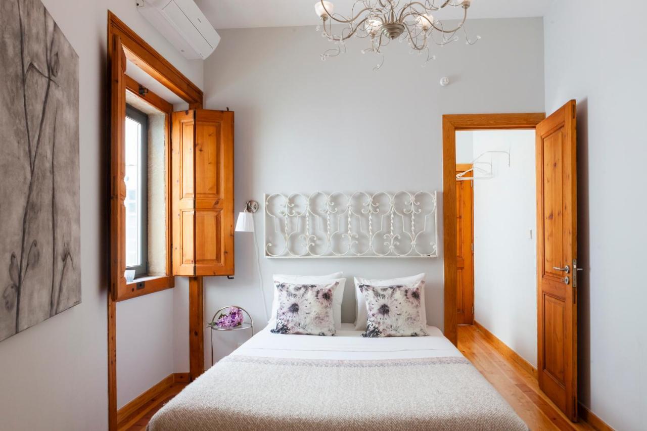 Alfama Terrace Apartment With Authentic XVIII Tiles And Historic Notes 3 Bedrooms & 2 Bathrooms Ac Lisboa 外观 照片