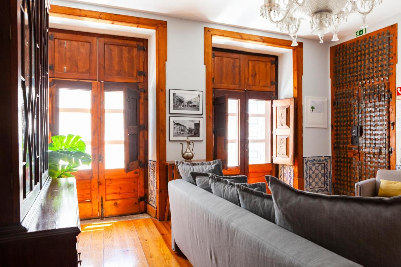 Alfama Terrace Apartment With Authentic XVIII Tiles And Historic Notes 3 Bedrooms & 2 Bathrooms Ac Lisboa 外观 照片