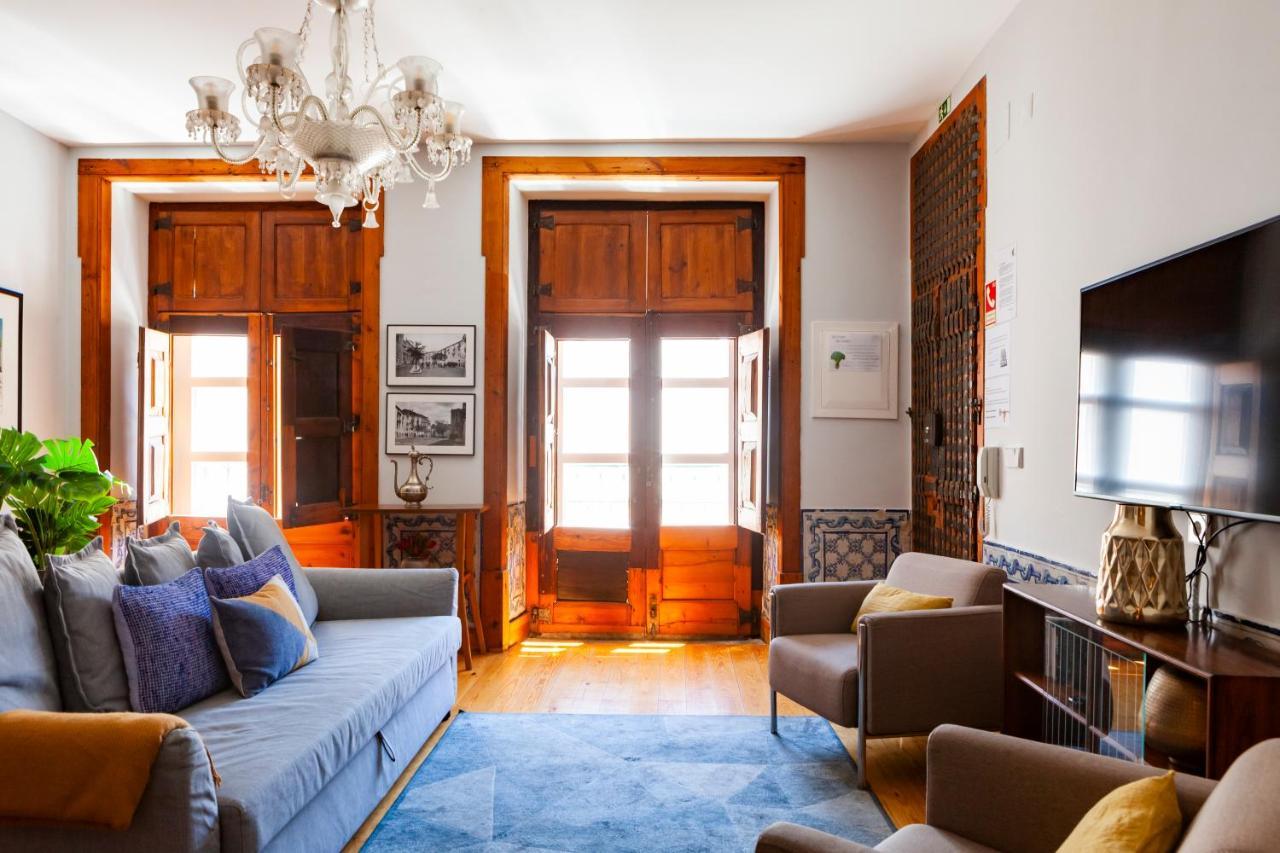 Alfama Terrace Apartment With Authentic XVIII Tiles And Historic Notes 3 Bedrooms & 2 Bathrooms Ac Lisboa 外观 照片
