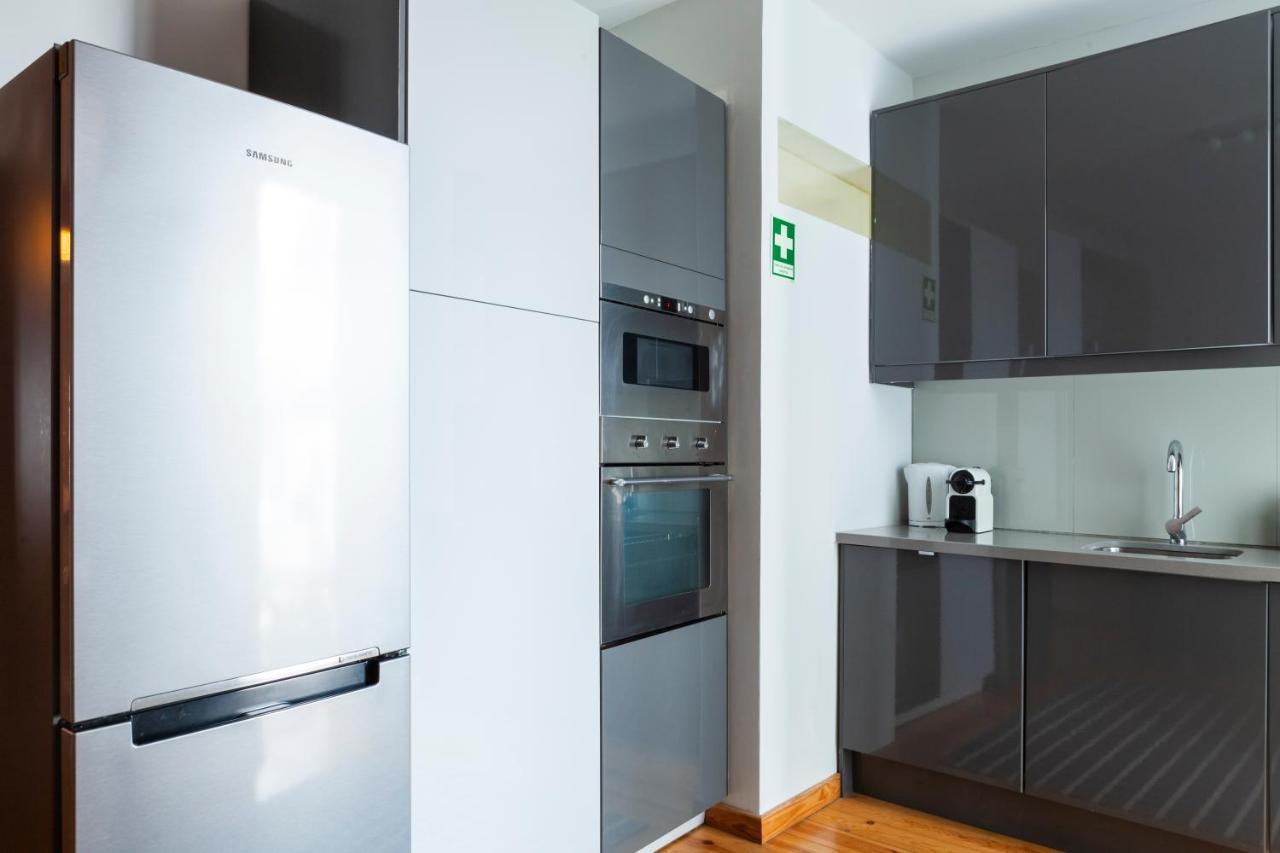 Alfama Terrace Apartment With Authentic XVIII Tiles And Historic Notes 3 Bedrooms & 2 Bathrooms Ac Lisboa 外观 照片