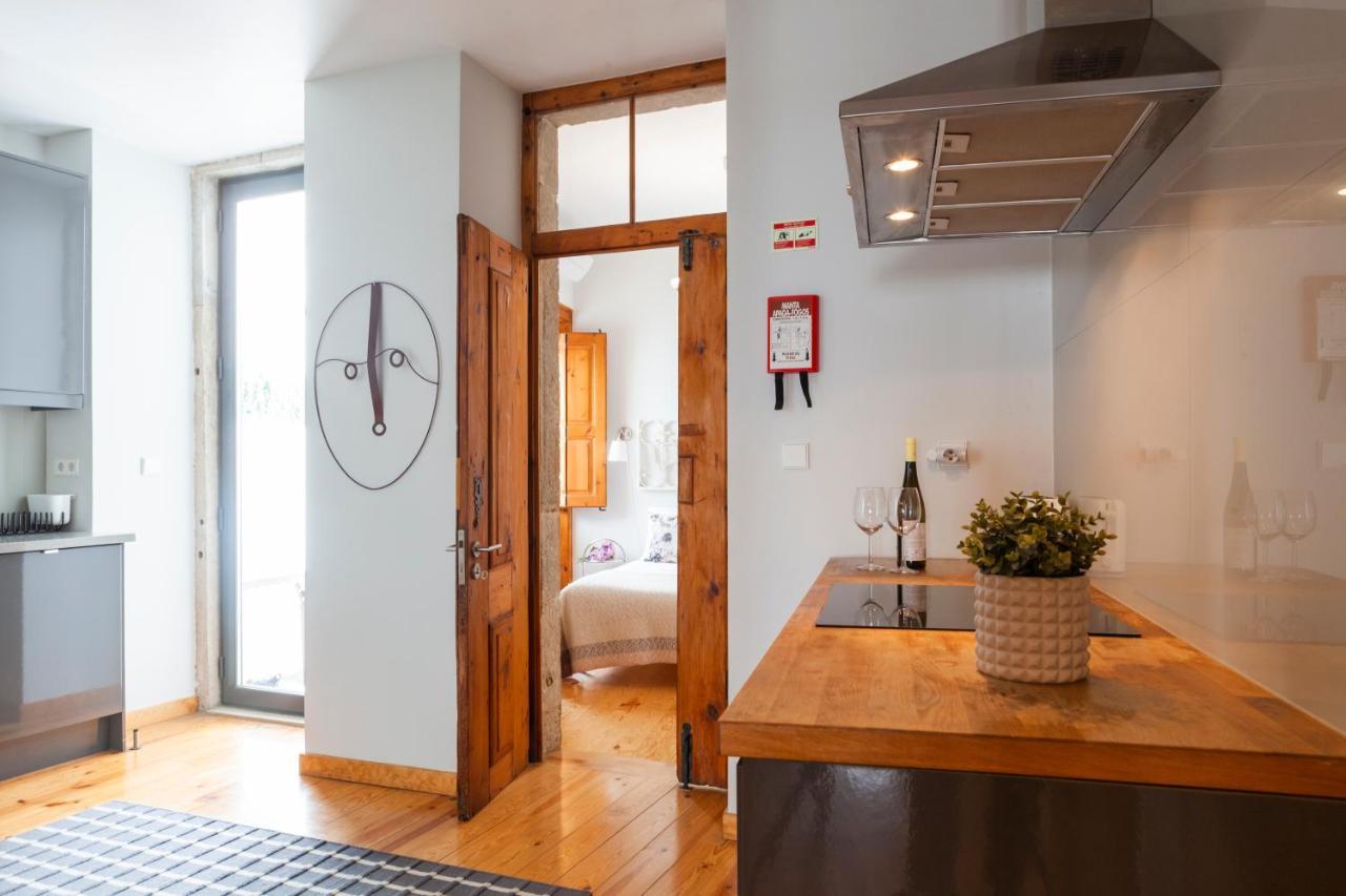 Alfama Terrace Apartment With Authentic XVIII Tiles And Historic Notes 3 Bedrooms & 2 Bathrooms Ac Lisboa 外观 照片