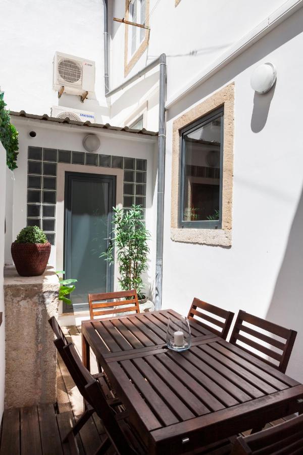 Alfama Terrace Apartment With Authentic XVIII Tiles And Historic Notes 3 Bedrooms & 2 Bathrooms Ac Lisboa 外观 照片