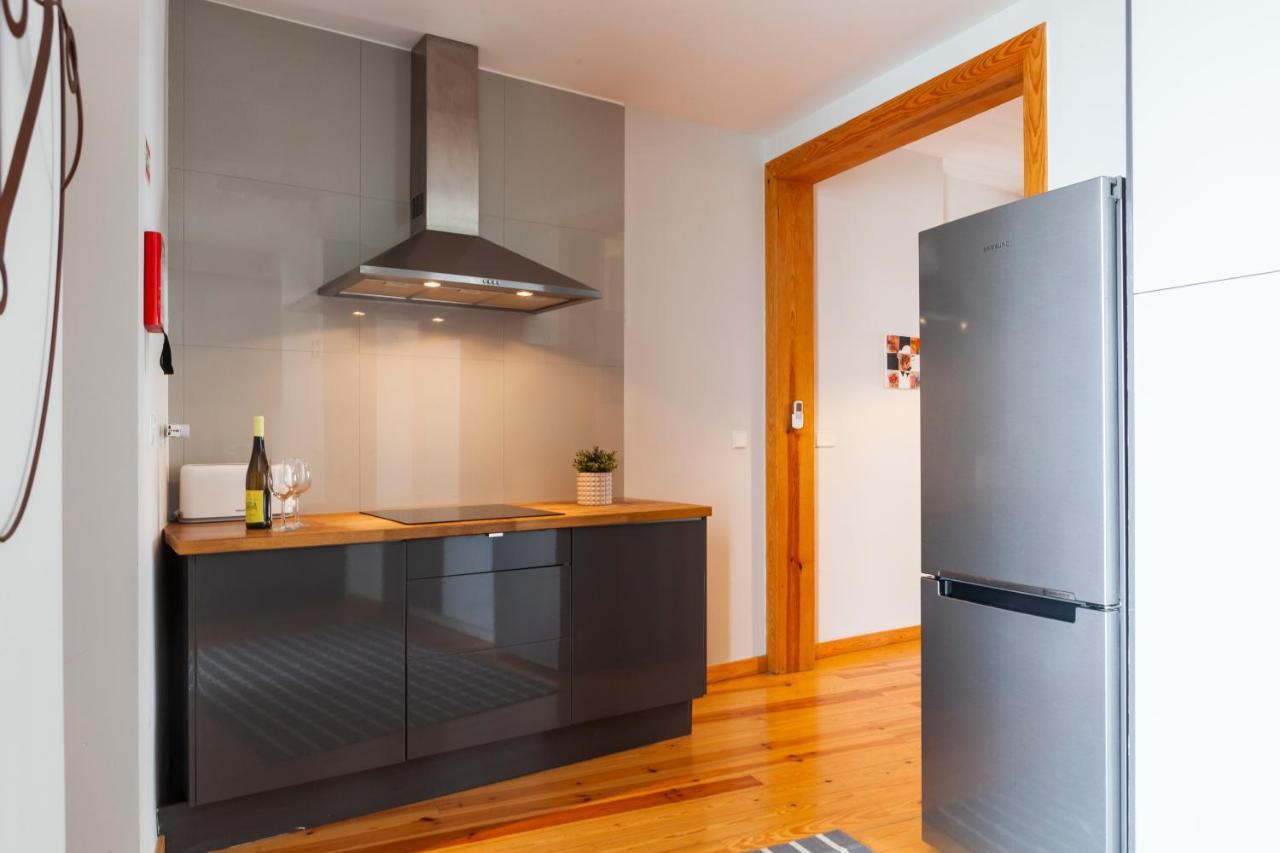 Alfama Terrace Apartment With Authentic XVIII Tiles And Historic Notes 3 Bedrooms & 2 Bathrooms Ac Lisboa 外观 照片