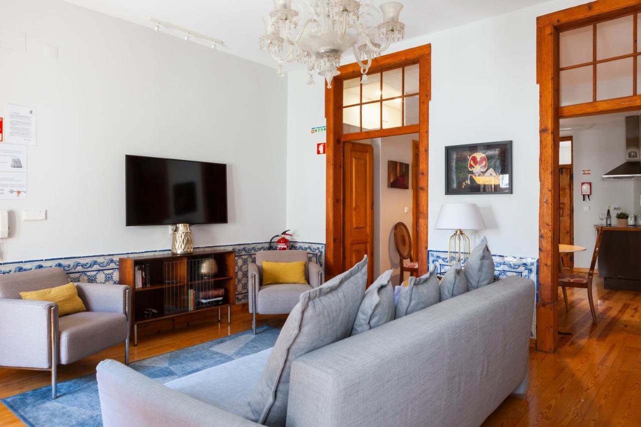 Alfama Terrace Apartment With Authentic XVIII Tiles And Historic Notes 3 Bedrooms & 2 Bathrooms Ac Lisboa 外观 照片