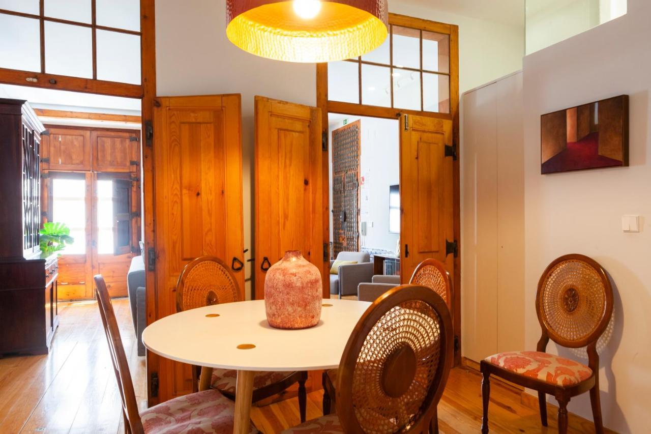 Alfama Terrace Apartment With Authentic XVIII Tiles And Historic Notes 3 Bedrooms & 2 Bathrooms Ac Lisboa 外观 照片